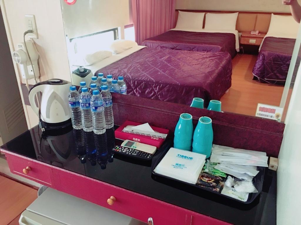 รุย กู โฮเทล Hotel เกาสง ภายนอก รูปภาพ