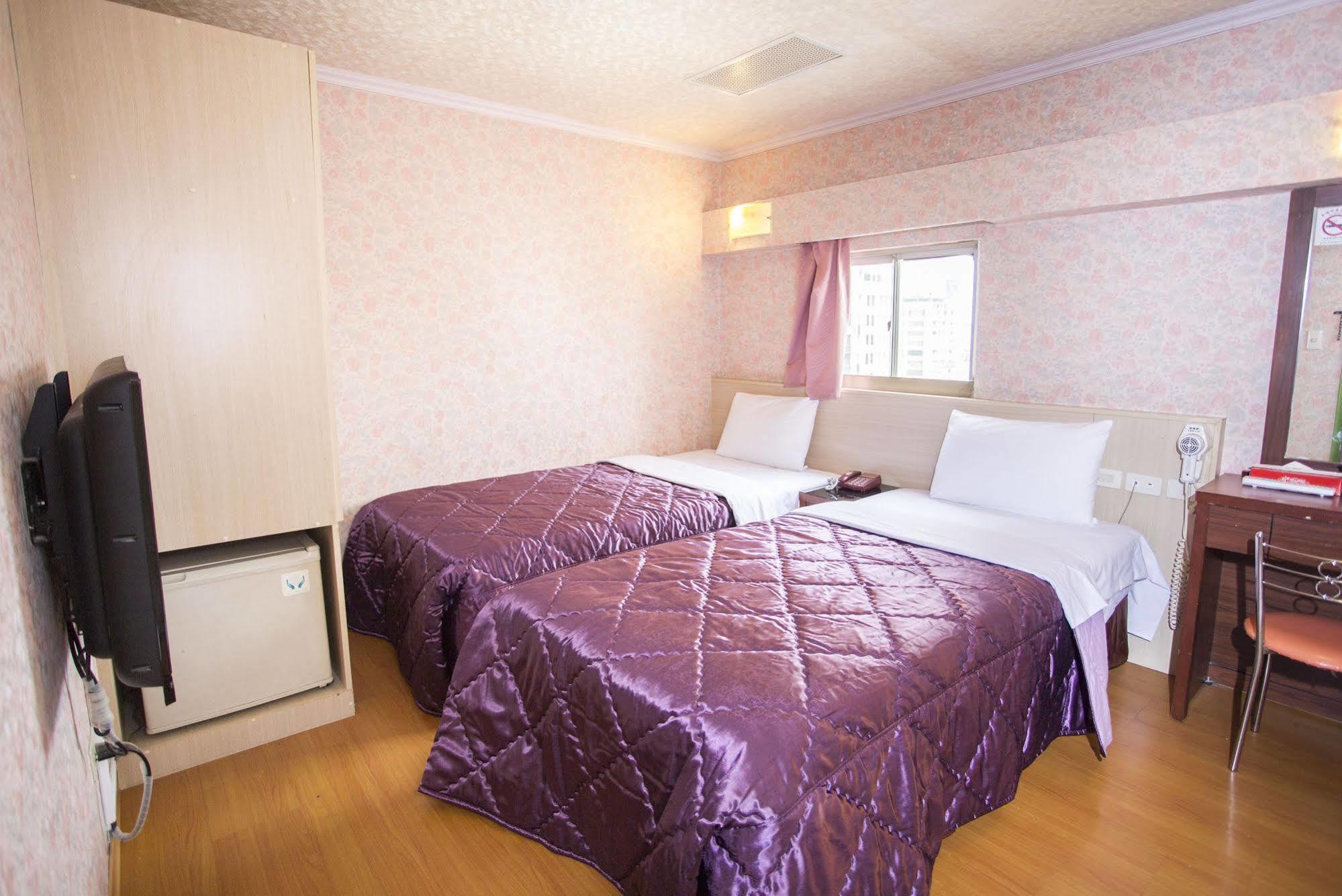 รุย กู โฮเทล Hotel เกาสง ภายนอก รูปภาพ